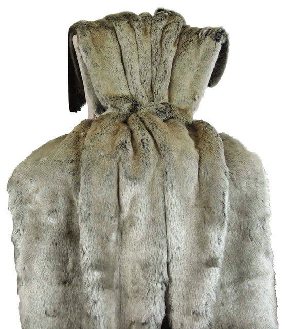 Plutus Tissavel Gray Faux Fur Handmade Blanket, 70"x90"