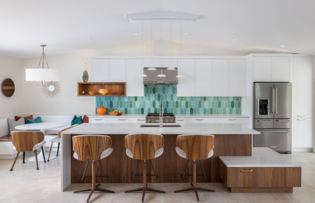 Kitchen of the Week: Mad for Mod Makeover