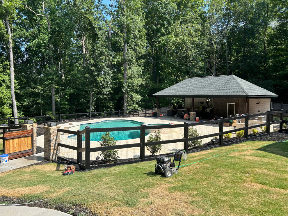 Luxury Pool & Pavilion with Outdoor Kitchen