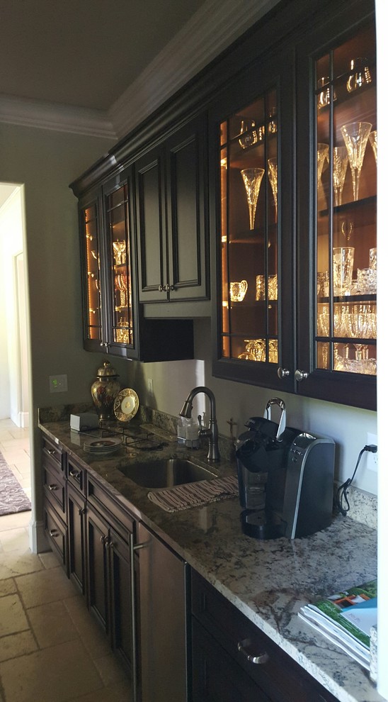 Transitional kitchen photo in Birmingham