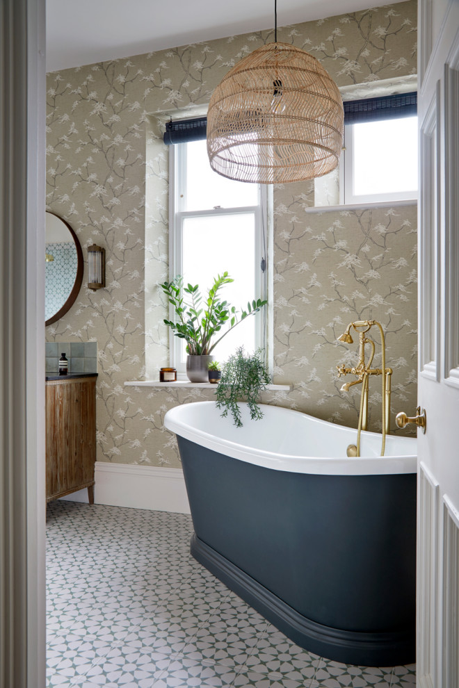 This is an example of a traditional bathroom in Essex.