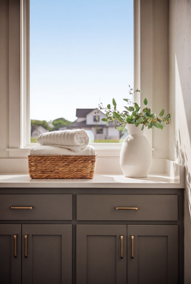 Mathis Collection I Bryan Texas