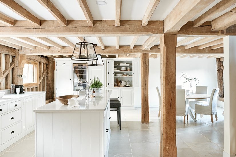 Traditional kitchen in Bordeaux.