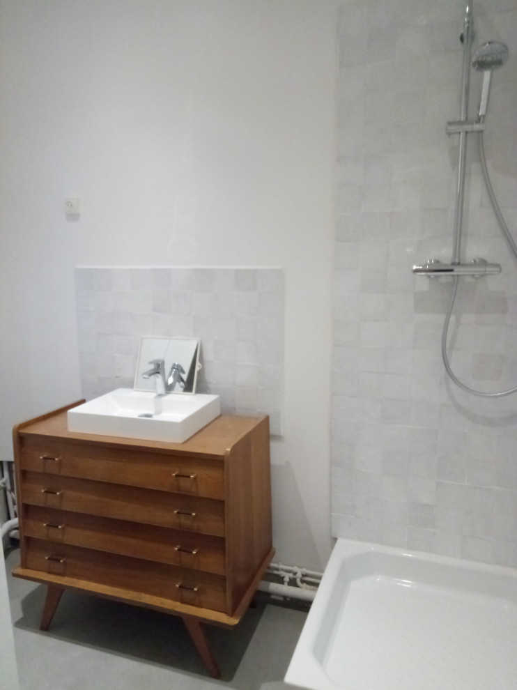 Rénovation studio 25m2 à Paris, travaux en cours.