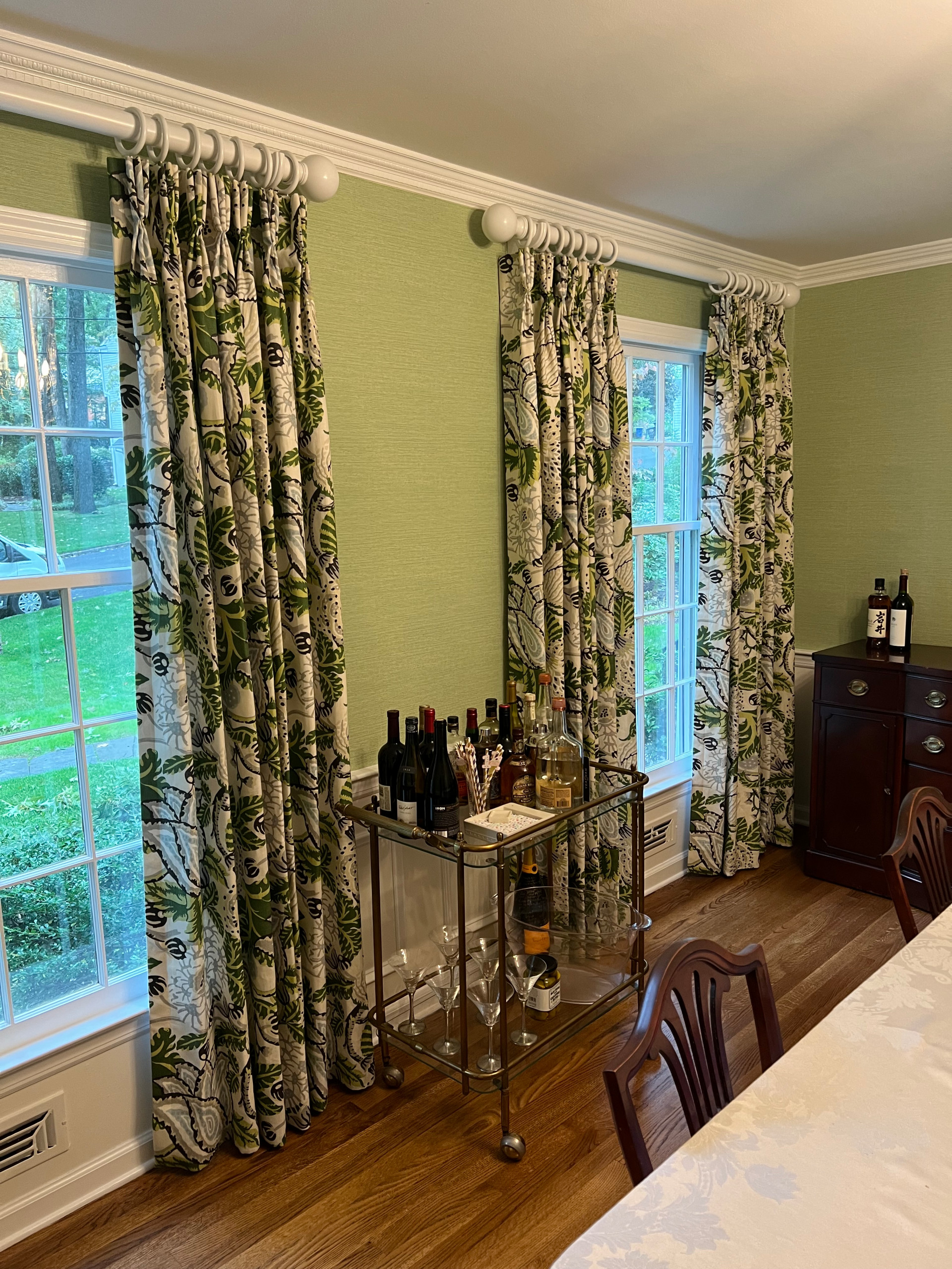 Green and White dining room