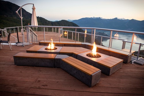 how to build a fire pit on a wood deck