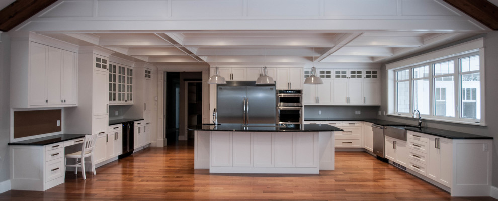 Inspiration for a large transitional home design remodel