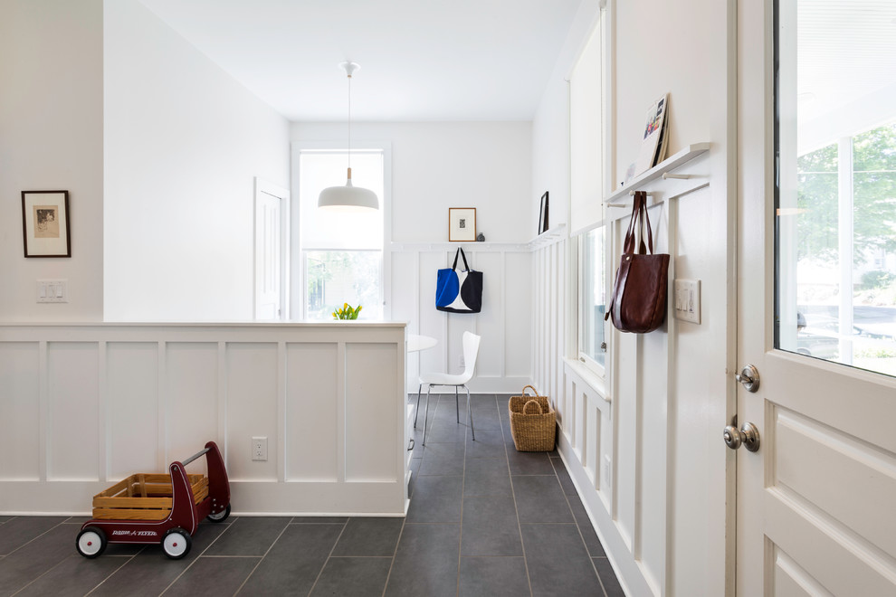 Entryway - transitional entryway idea