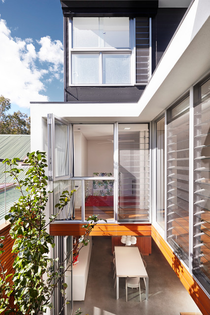 the open house contemporary-fasad