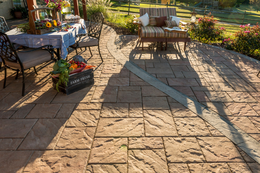 Inspiration for a mid-sized rustic patio remodel