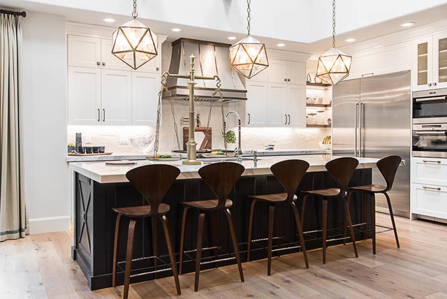 Home design - transitional home design idea in Salt Lake City
