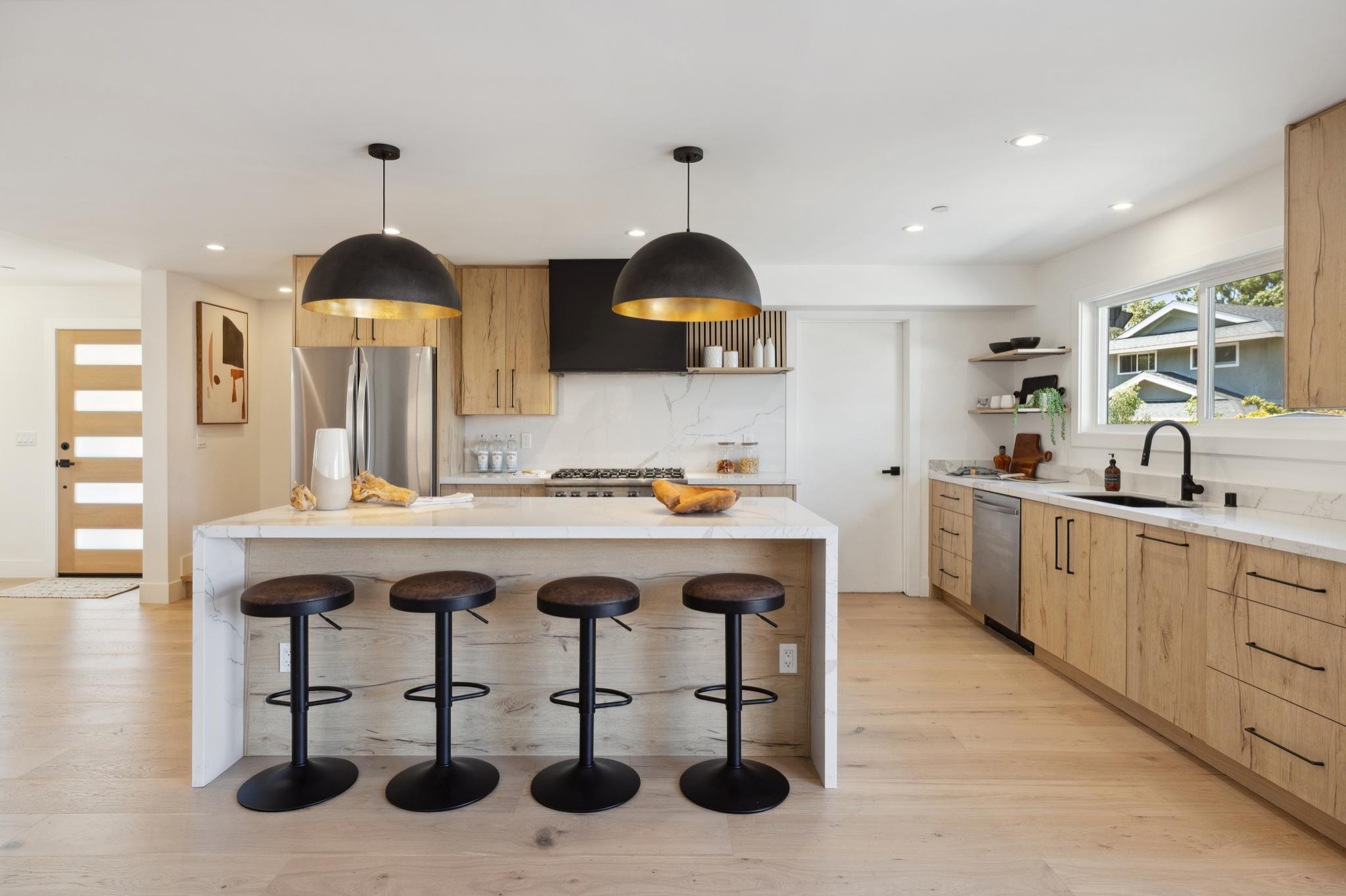 HOME STAGING
