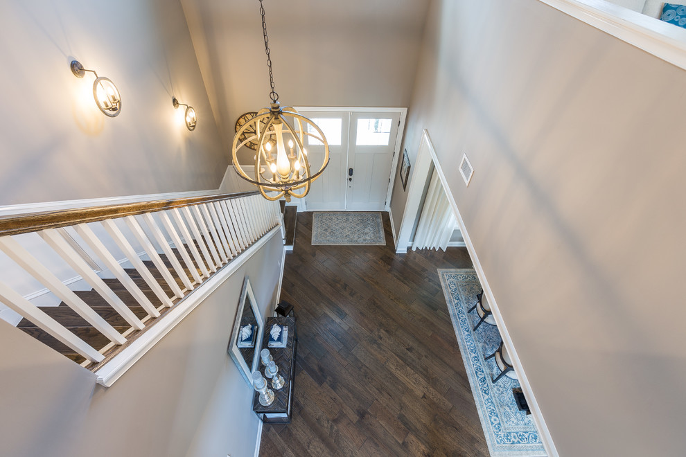 Home design - transitional home design idea in Jacksonville