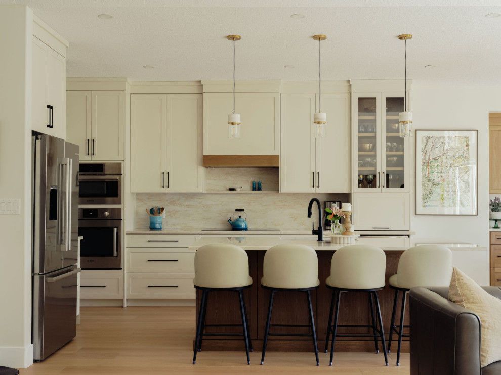 Kitchen - transitional kitchen idea in Edmonton