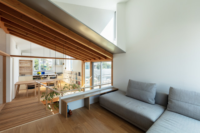 余白の家 moderno-salon