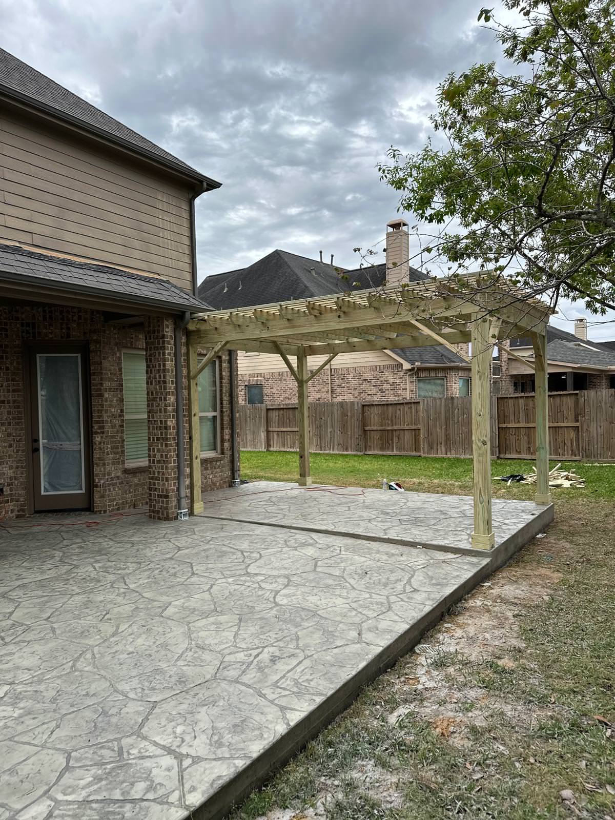 Pergola and patio extension in Firethorne