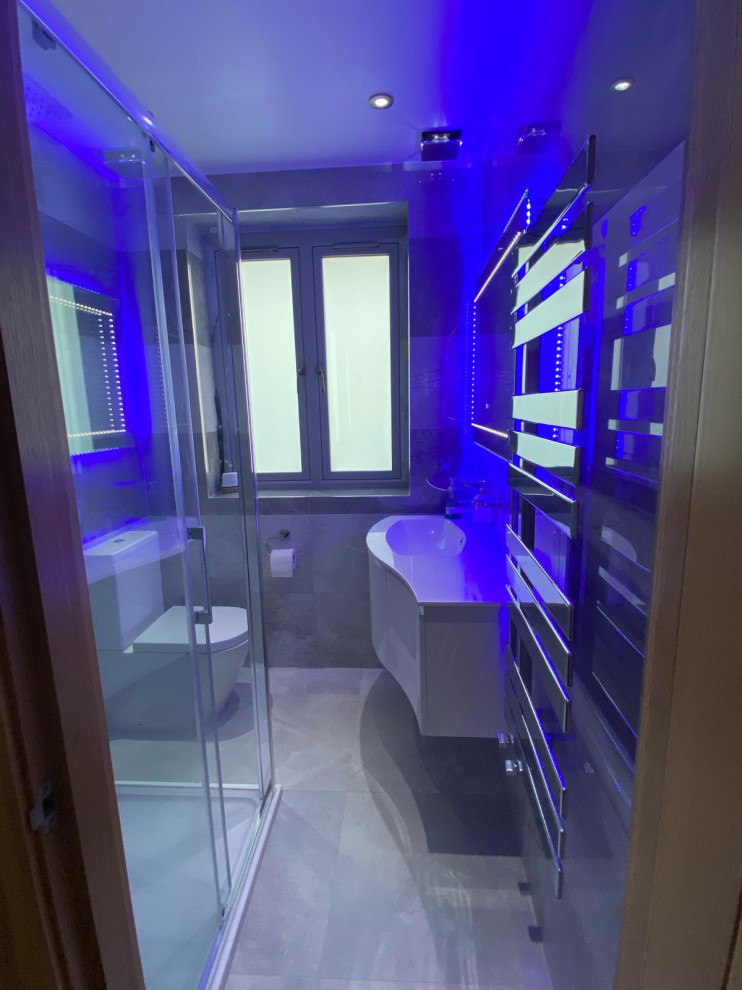 Modern Bathroom