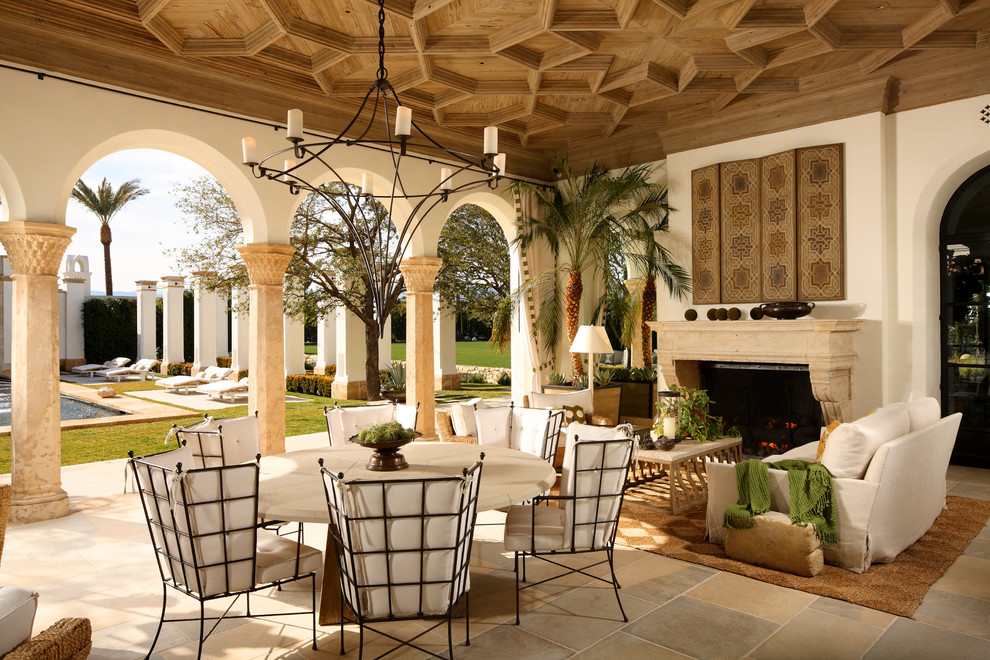 Photo of a mediterranean patio in Los Angeles.