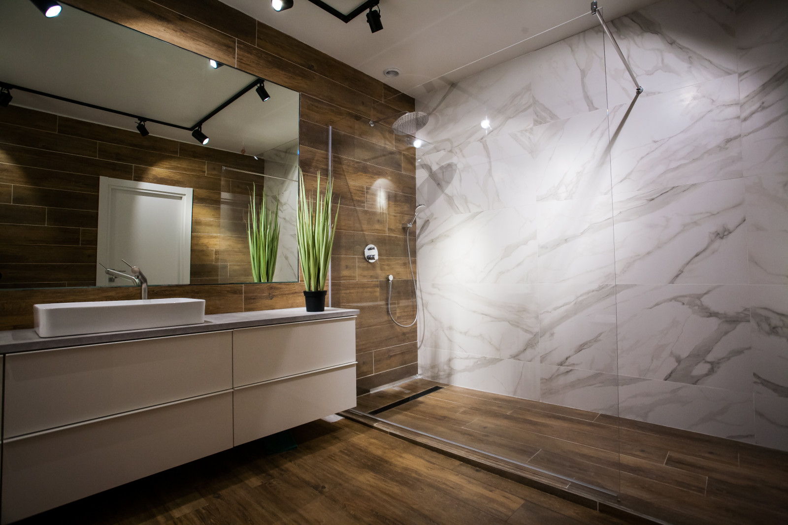 Стекло AGC в интерьере