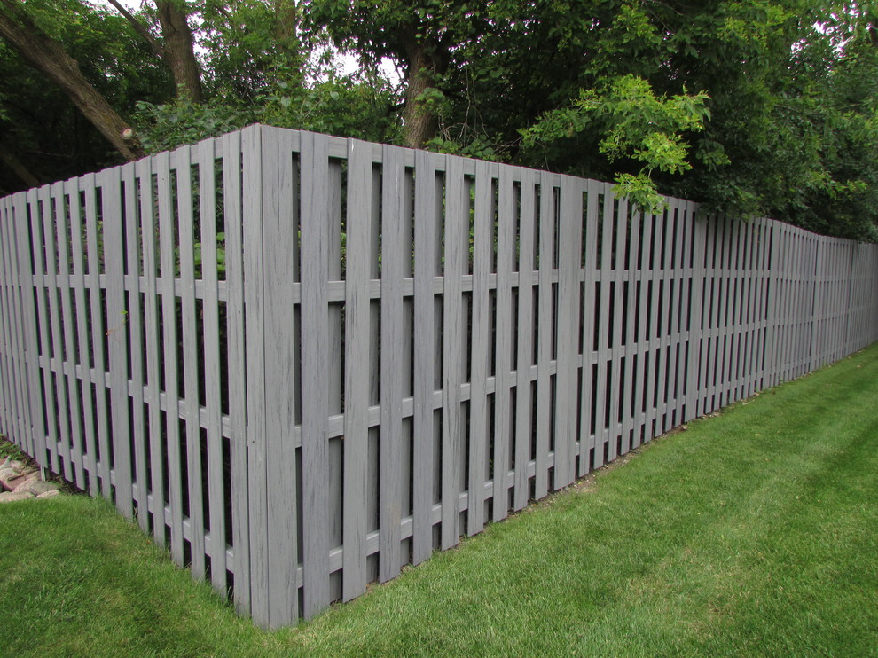 Endwood Shadowbox Fence with PostMaster® Steel Fence Post System