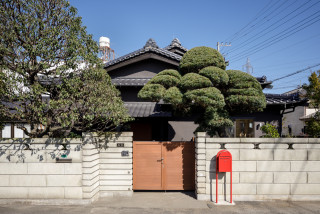 オレンジのおしゃれな瓦屋根の家の画像 75選 - 2026 年 9月 | Houzz
