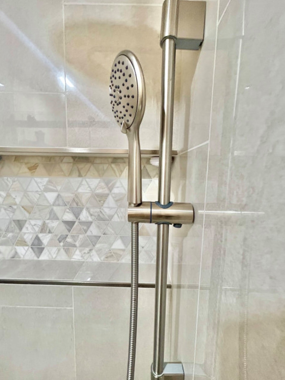 Bathroom - bathroom idea in Richmond