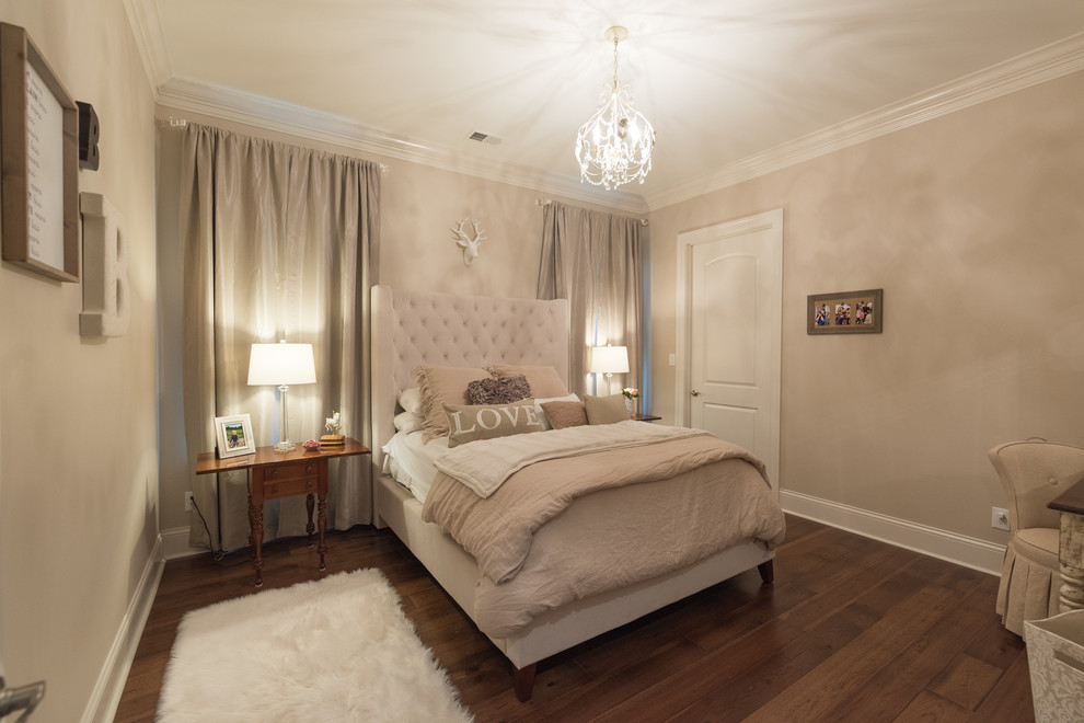 Home design - large transitional home design idea