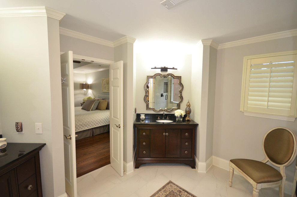 Bonita & Randy's Bathroom