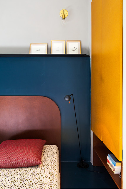 PROMENADE mid-century