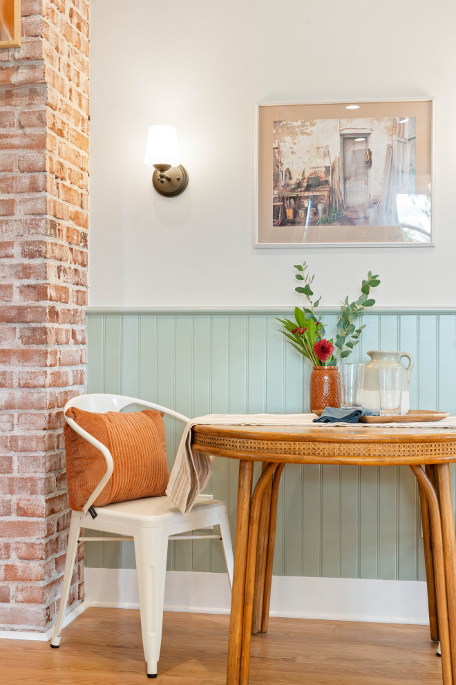Dining room - cottage dining room idea in Portland