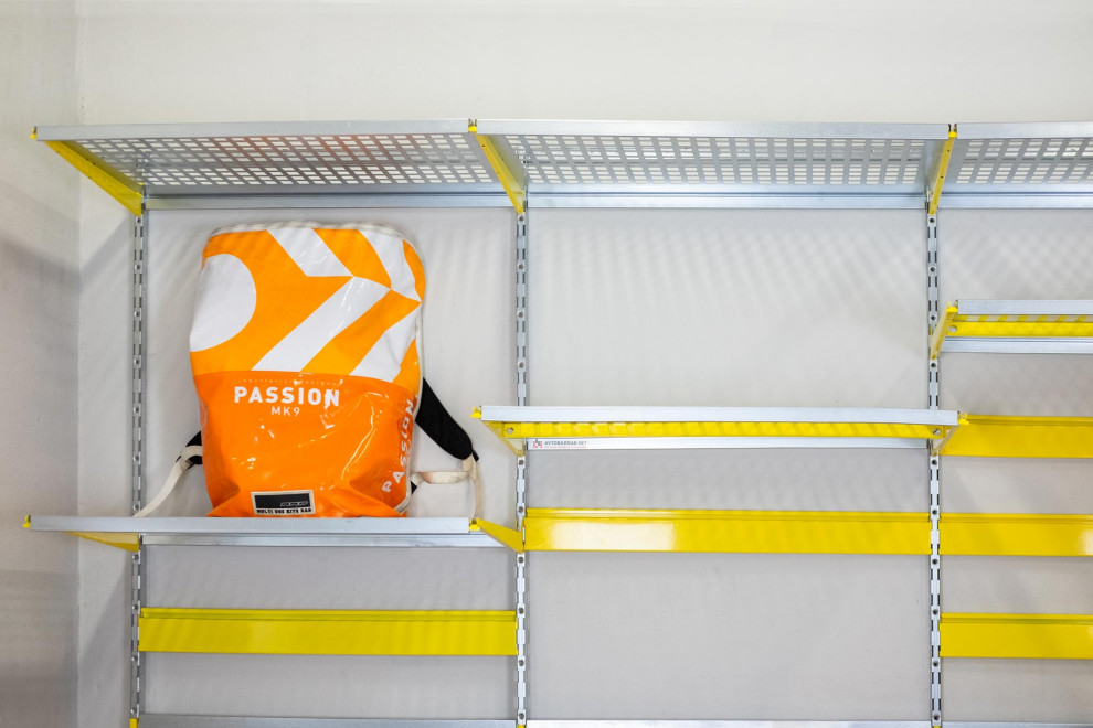 Проект №77. Гараж в желтых оттенках