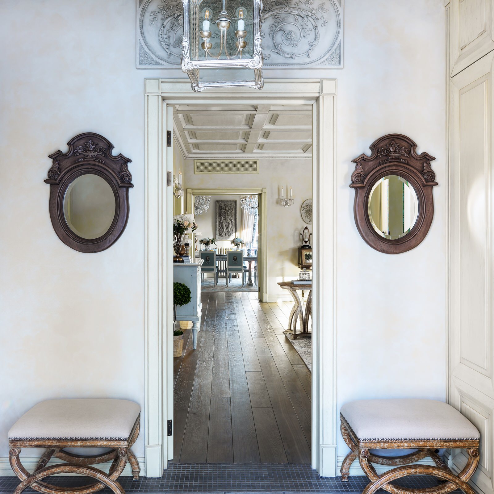 Дизайн гостиной в загородном доме