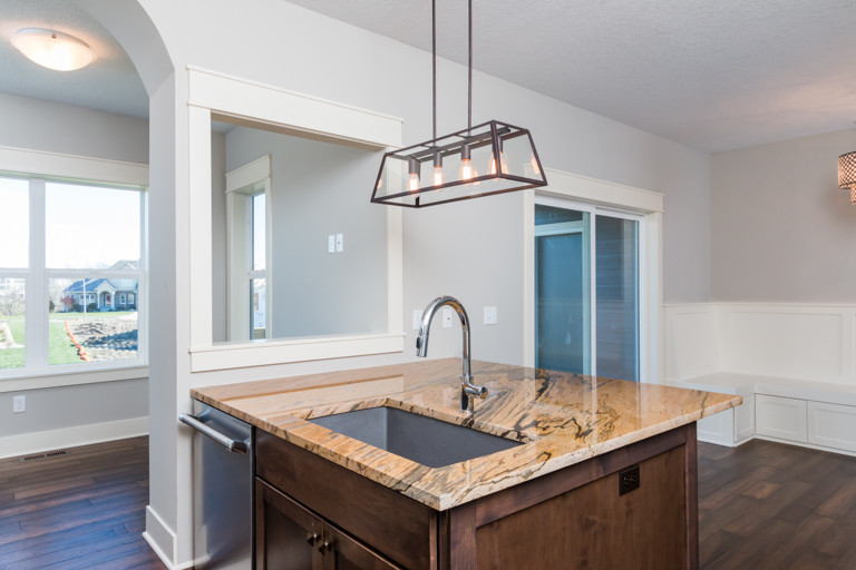 Home design - transitional home design idea