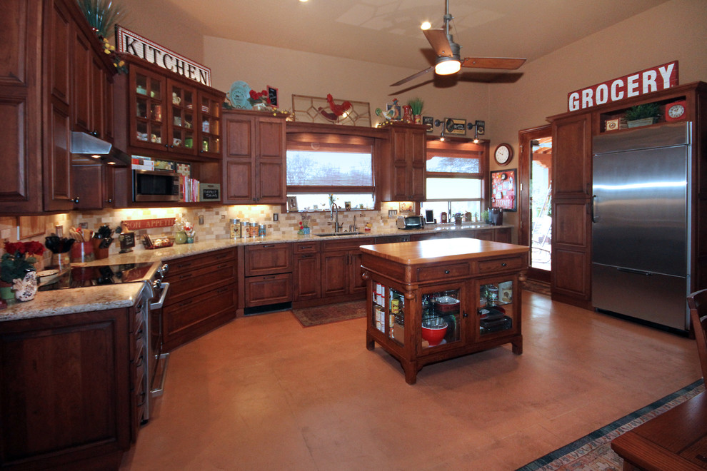 Kitchen - transitional kitchen idea in Phoenix