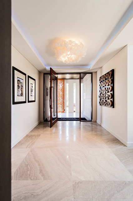 Entry trendy