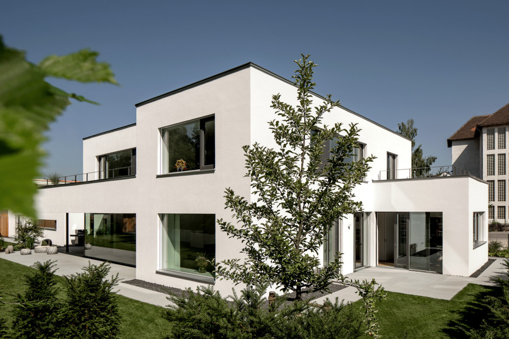 Geometrischer, Mittelgroßer Moderner Vorgarten mit Betonboden in Nürnberg