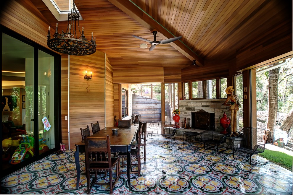 Design ideas for a large eclectic verandah in Austin.