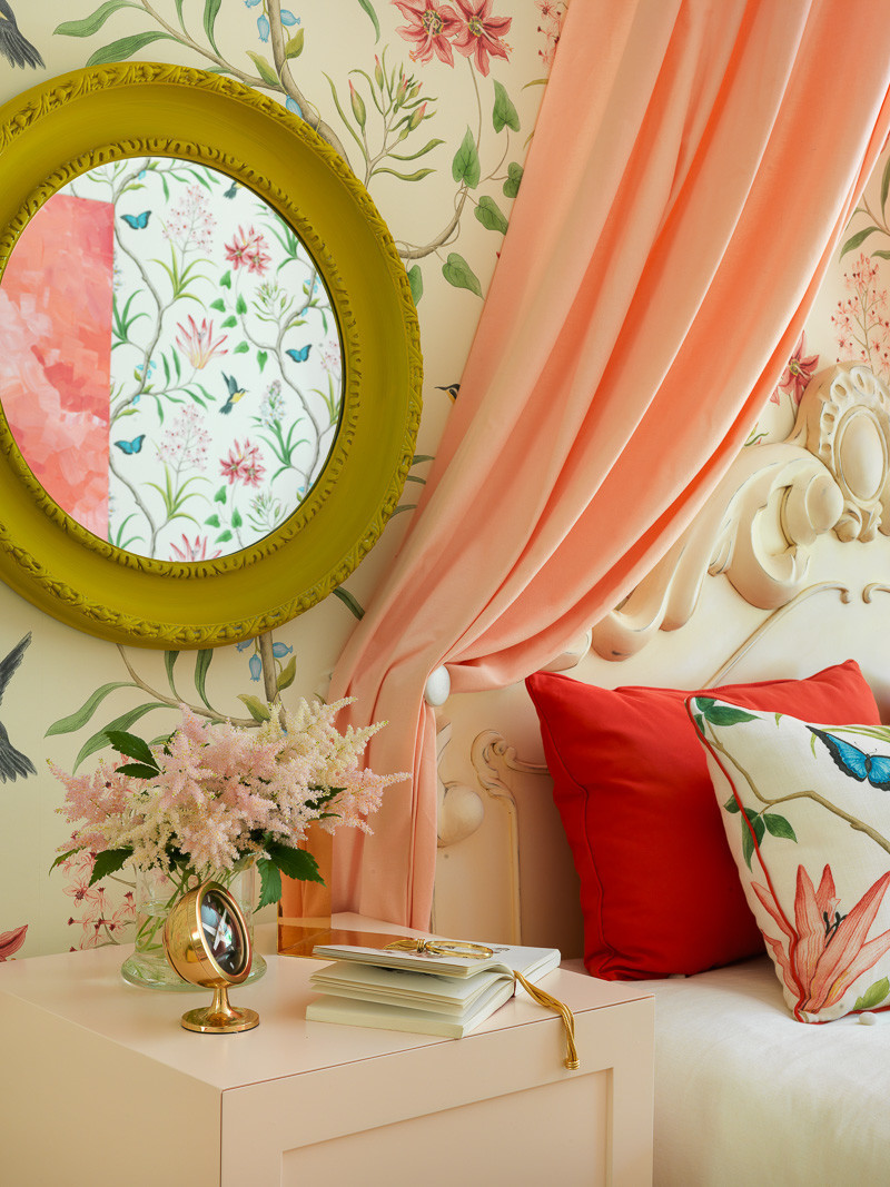 Яркая квартира дизайнера