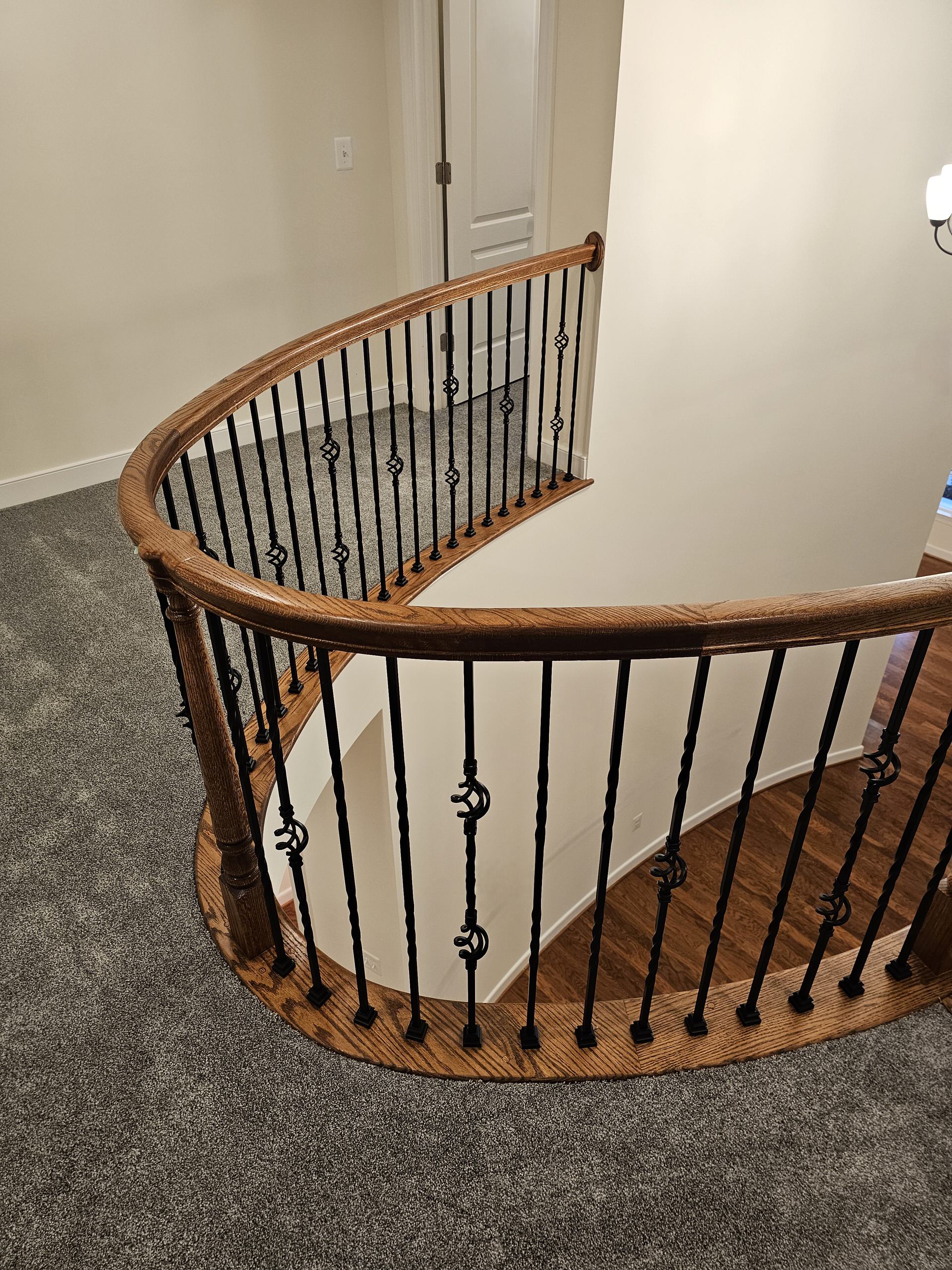 128_Grand Entryway Elliptical Staircase, Nokesville, VA 20181