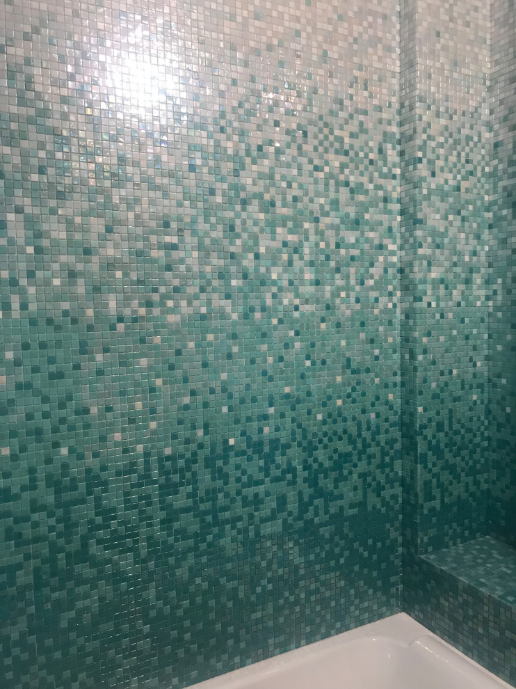 Яркая сочность. Трехкомнатная квартира на Озерной