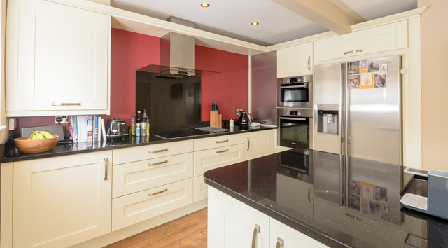 Shaker modern-kitchen