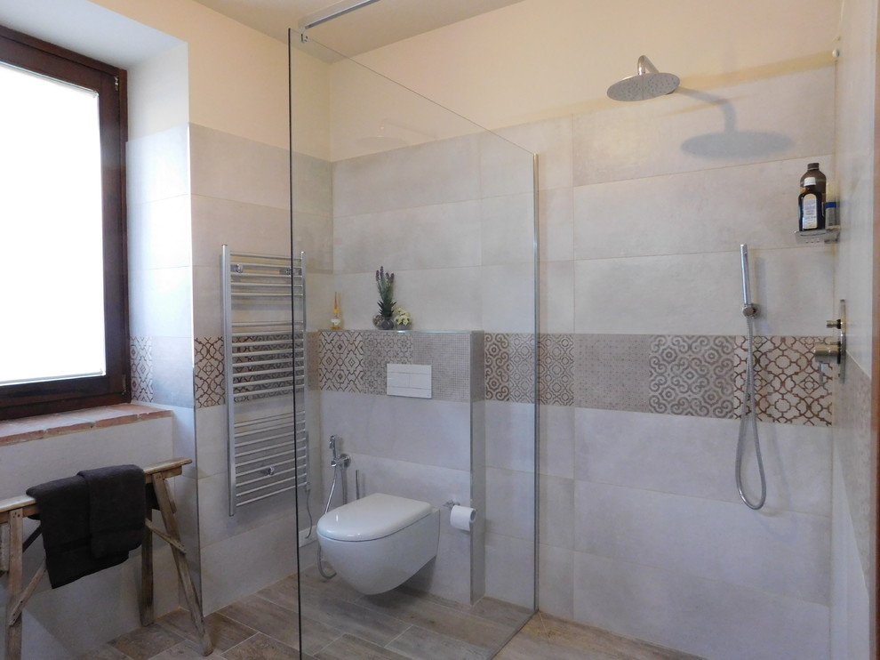 Идея дизайна: ванная комната в стиле шебби-шик