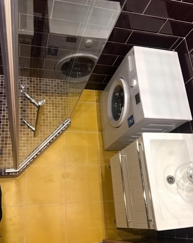 Ванная на Непокоренных