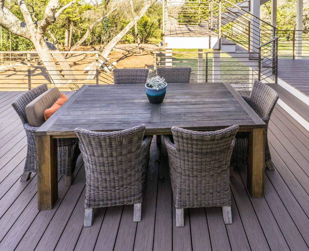Inspiration for a large contemporary backyard deck in Austin with no cover.