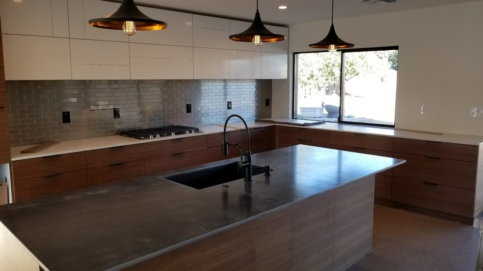 Inspiration for a transitional kitchen remodel in Phoenix