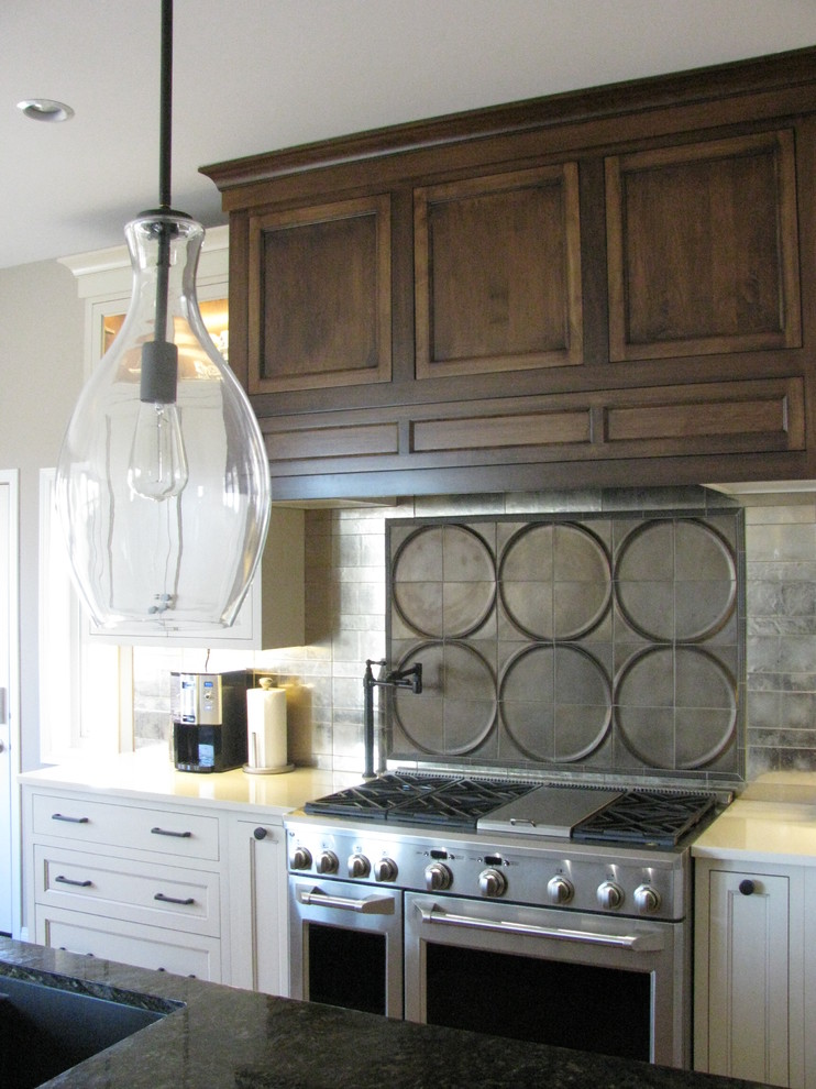 Kitchen - transitional kitchen idea