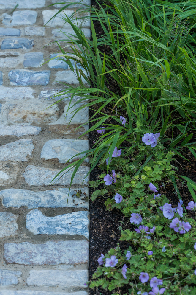 This is an example of a country terrace in London.