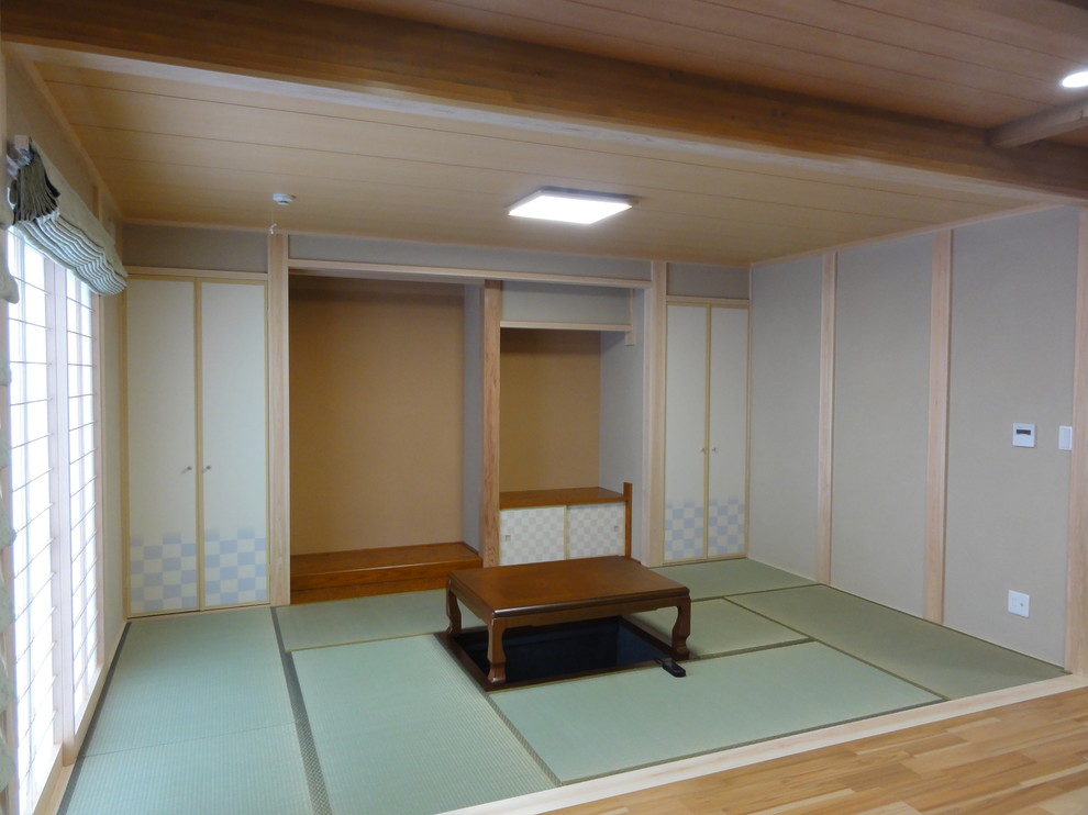 他の地域にある中くらいな地中海スタイルのおしゃれな住まいの写真