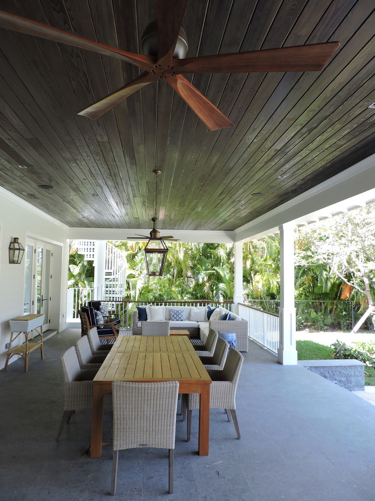 Photo of a tropical verandah in Miami.