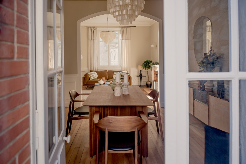 Réalisation d'une salle à manger design.